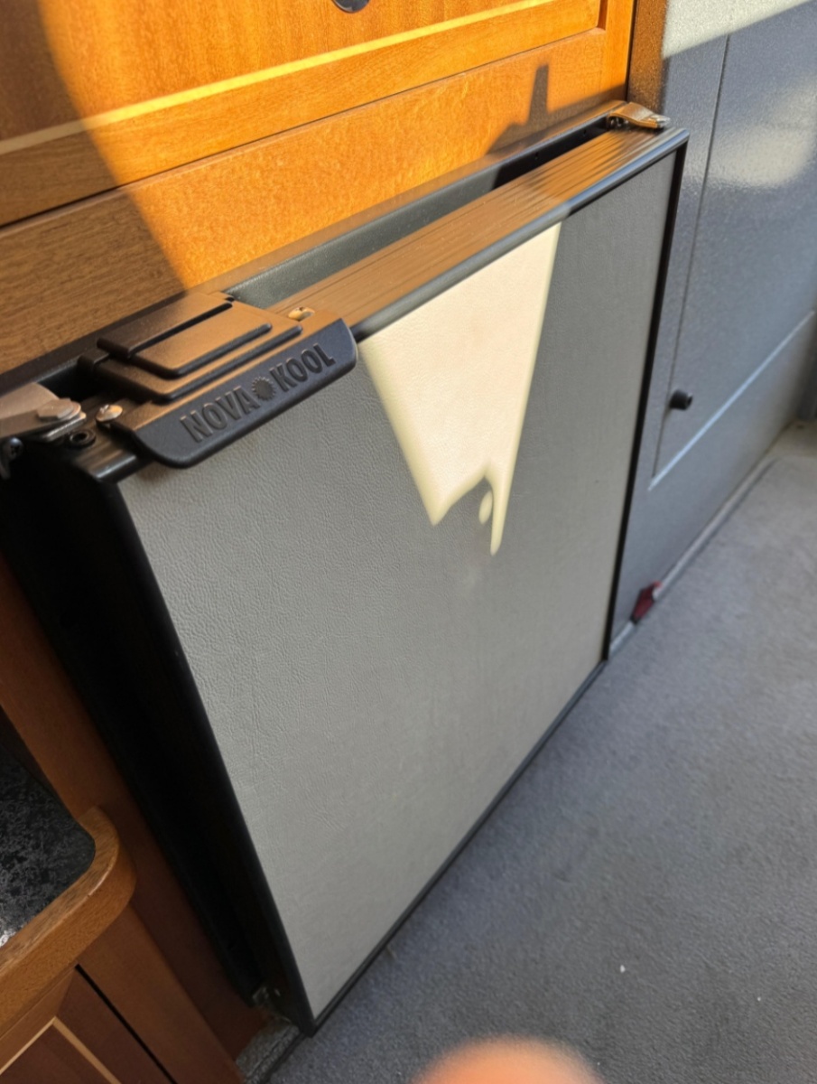 2018 KingFisher 2725 Weekender