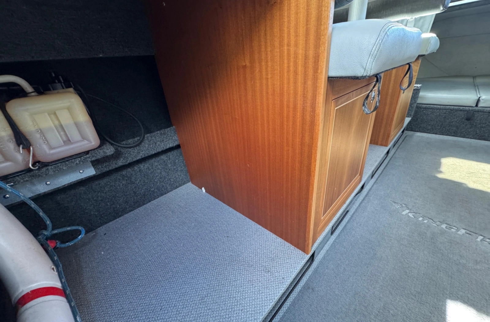 2018 KingFisher 2725 Weekender