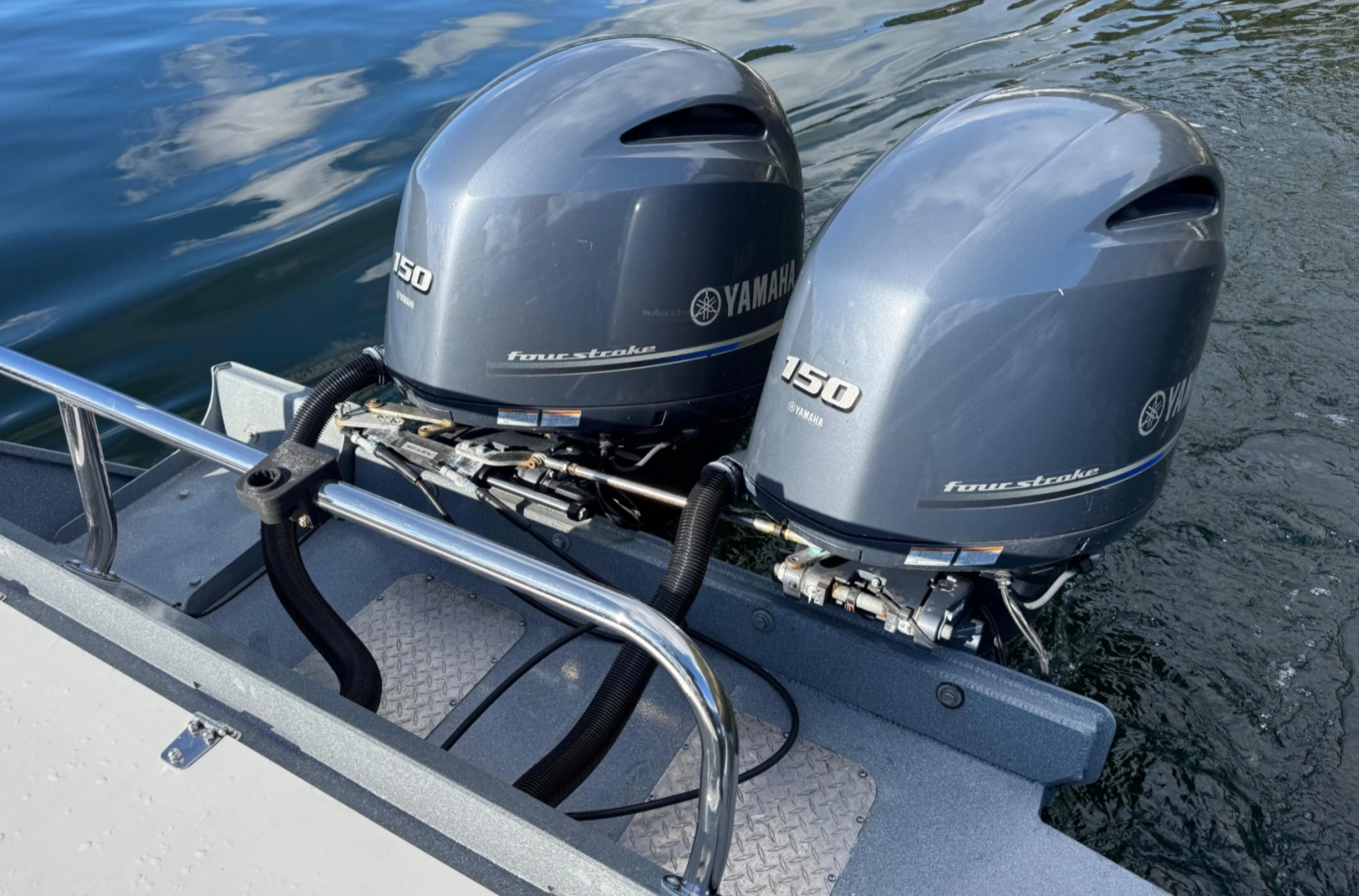 2018 KingFisher 2725 Weekender