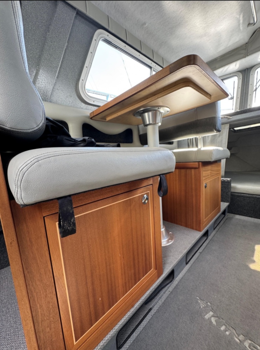 2018 KingFisher 2725 Weekender