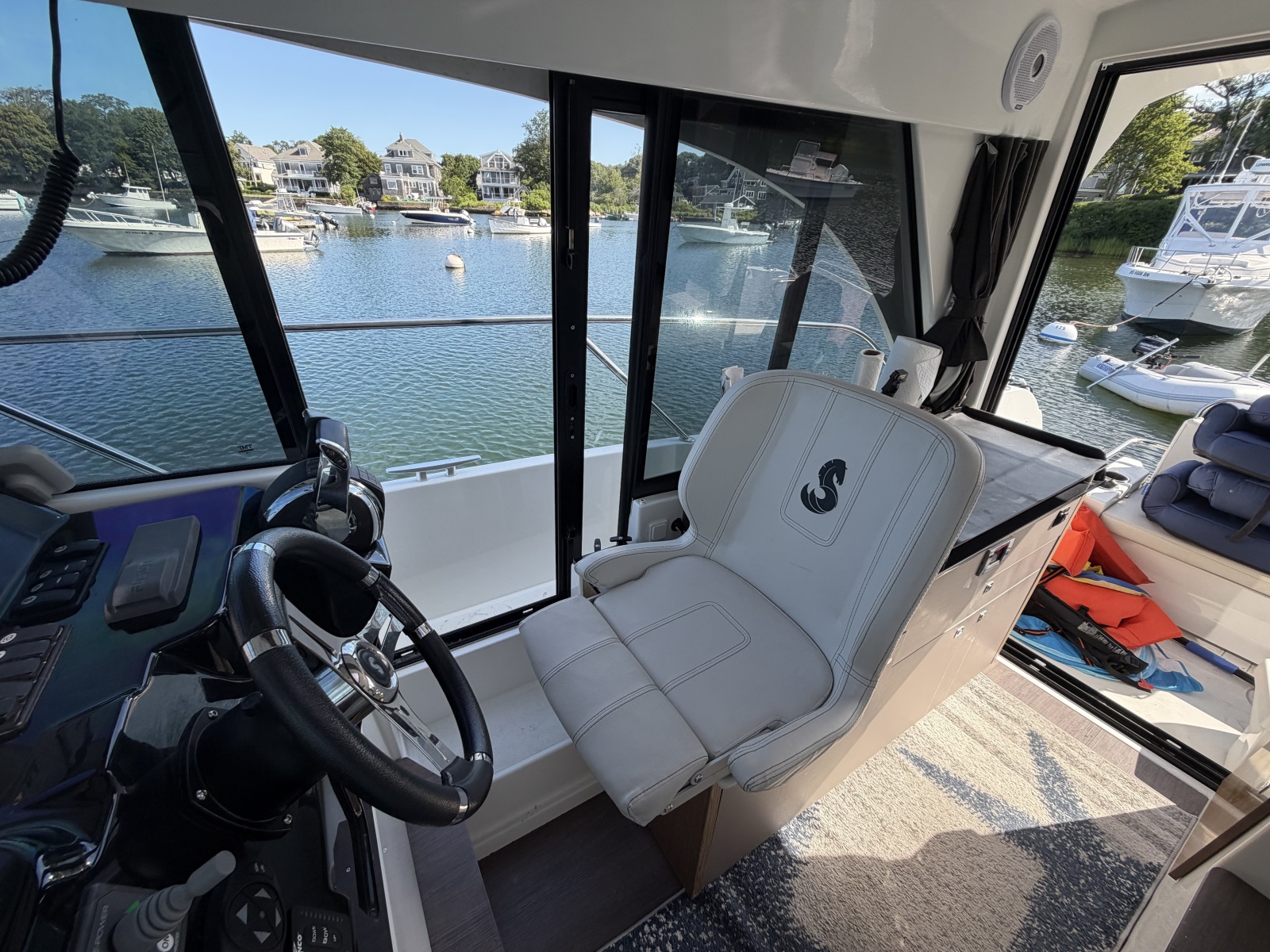 2021 Beneteau Antares