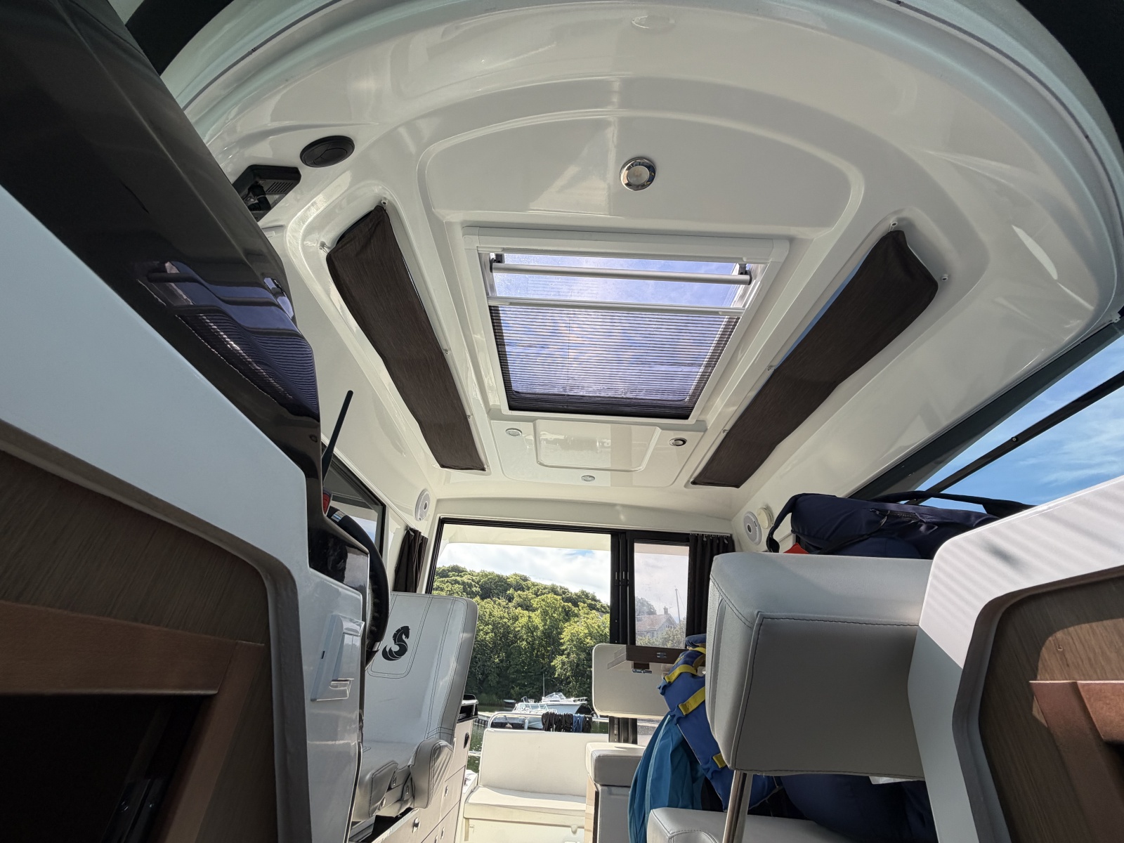 2021 Beneteau Antares
