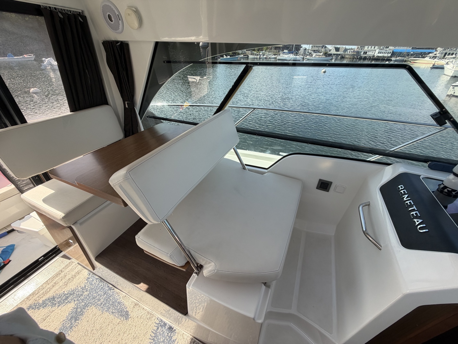 2021 Beneteau Antares