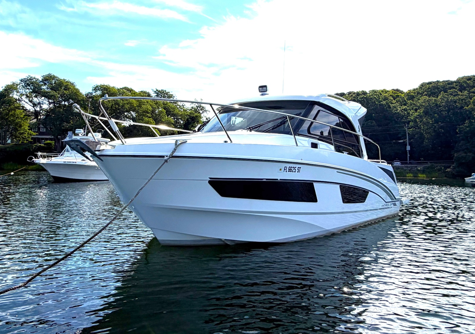 2021 Beneteau Antares