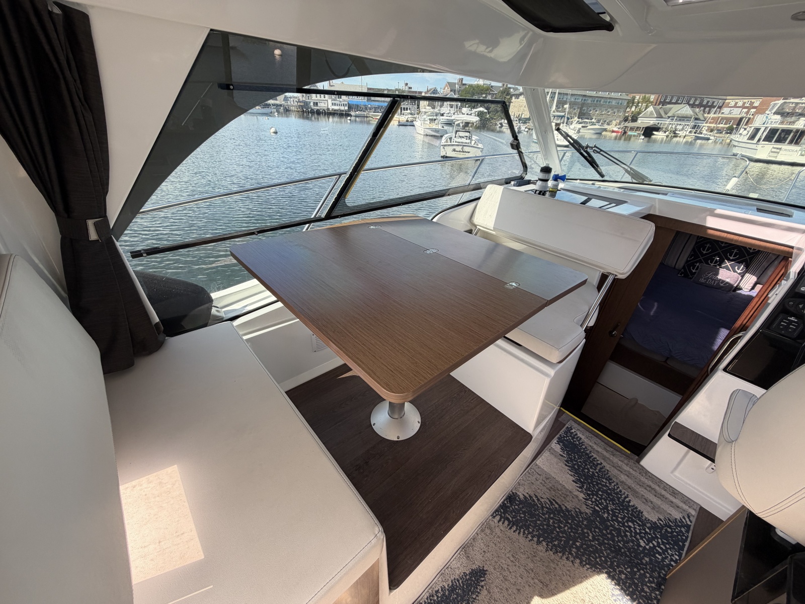 2021 Beneteau Antares