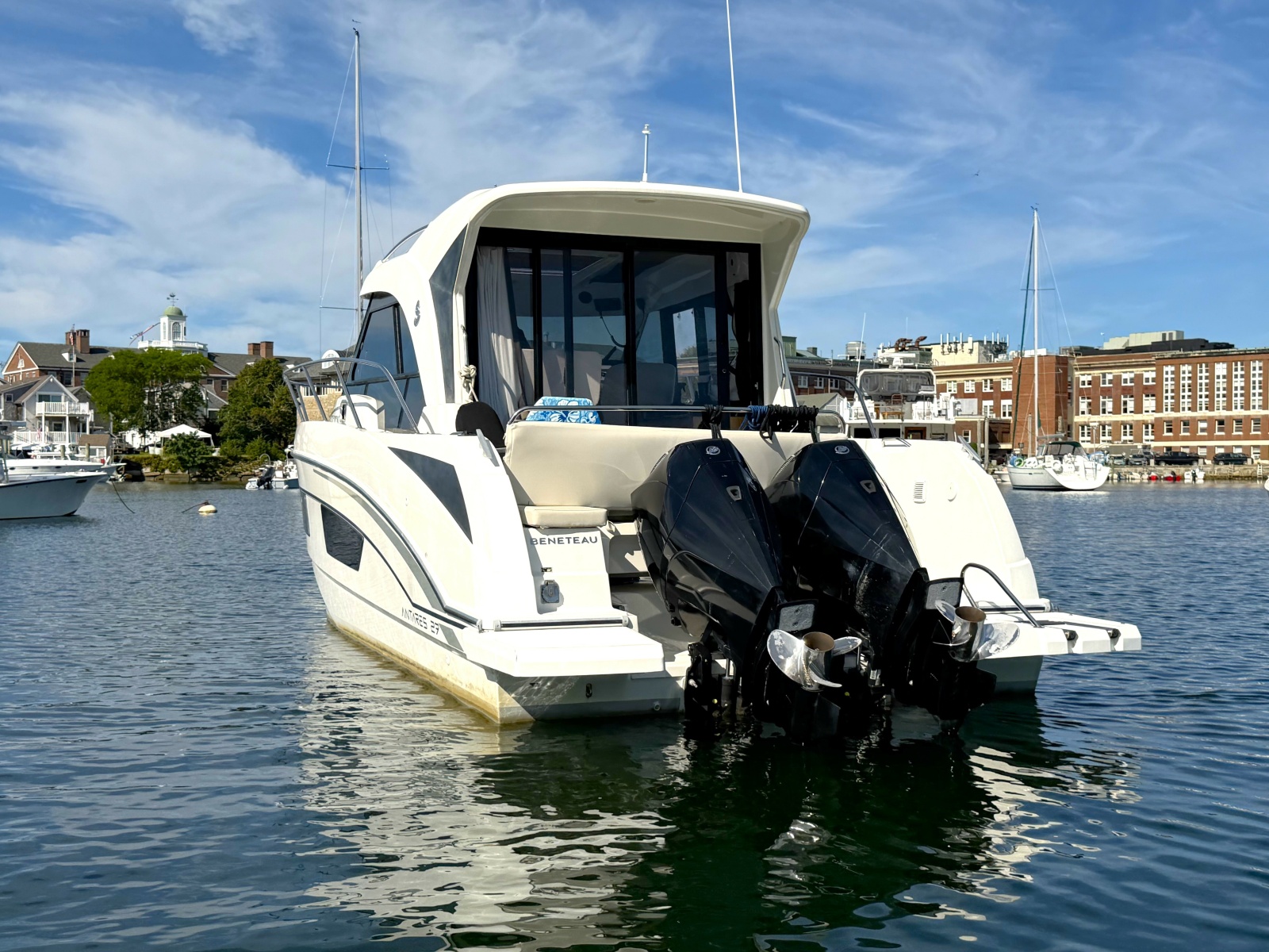 2021 Beneteau Antares