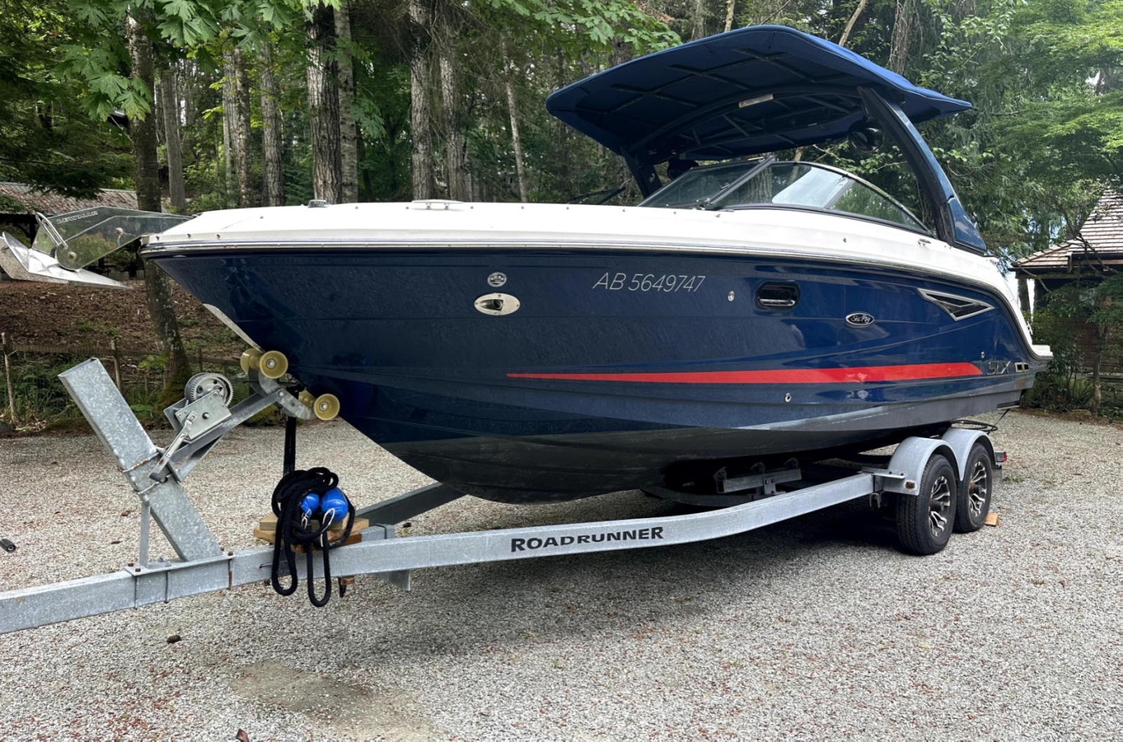 2016 Sea Ray SLX 250