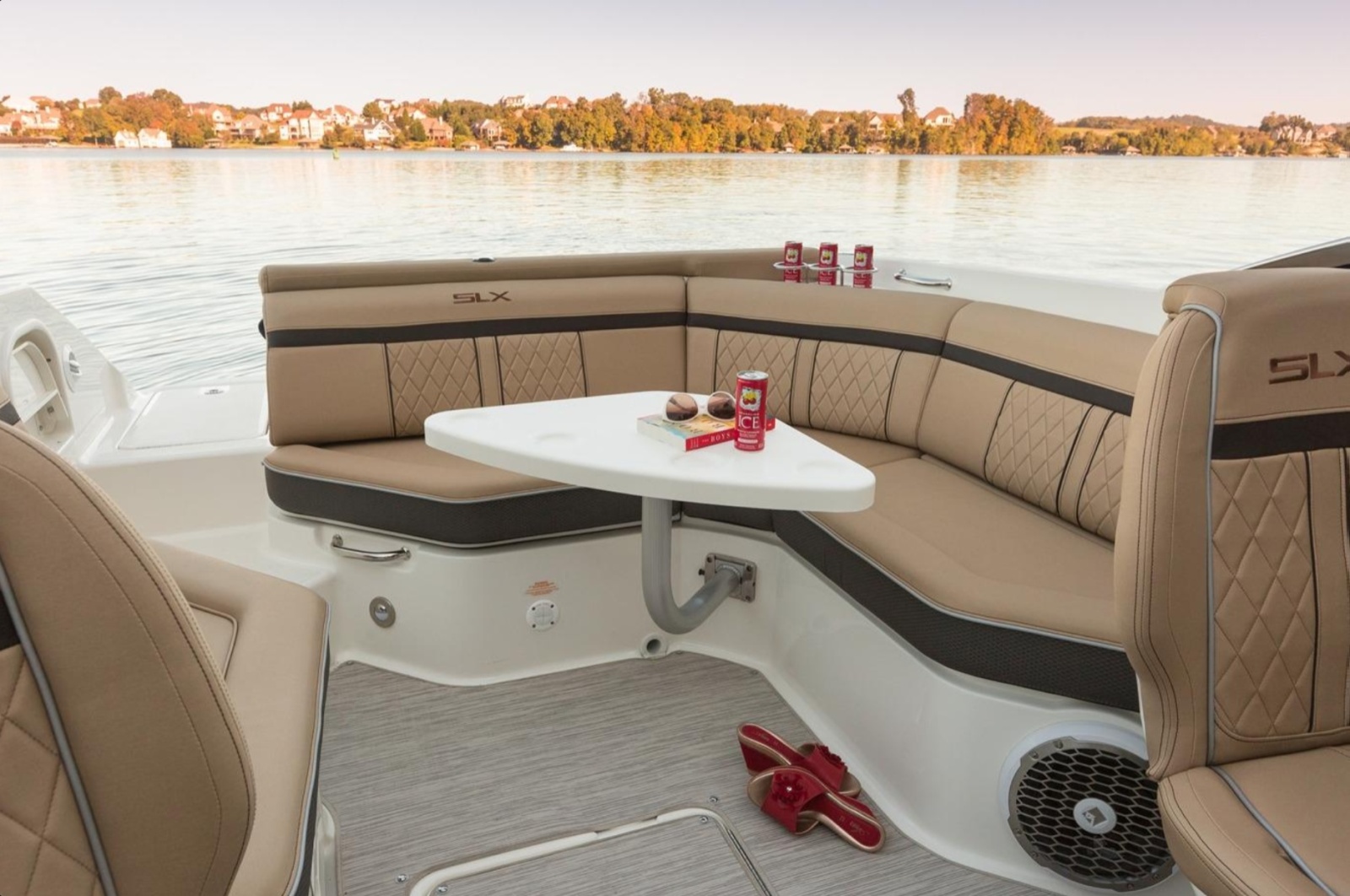 2016 Sea Ray SLX 250