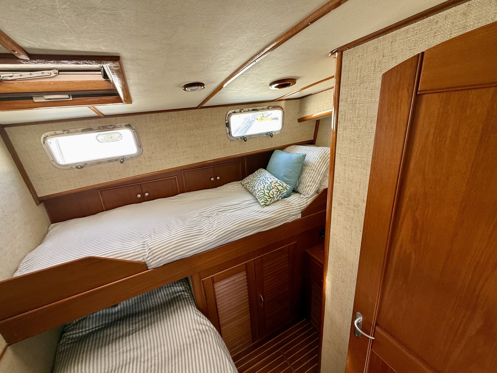 2003 Grand Banks 49 Eastbay HX