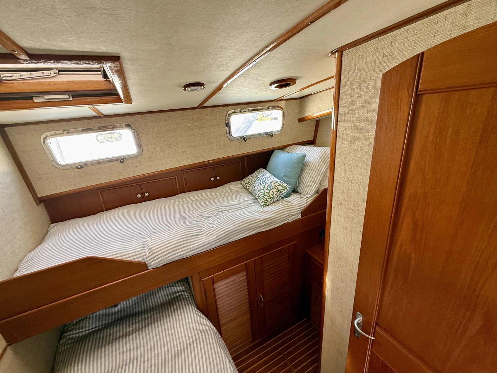 2003 Grand Banks 49 Eastbay HX