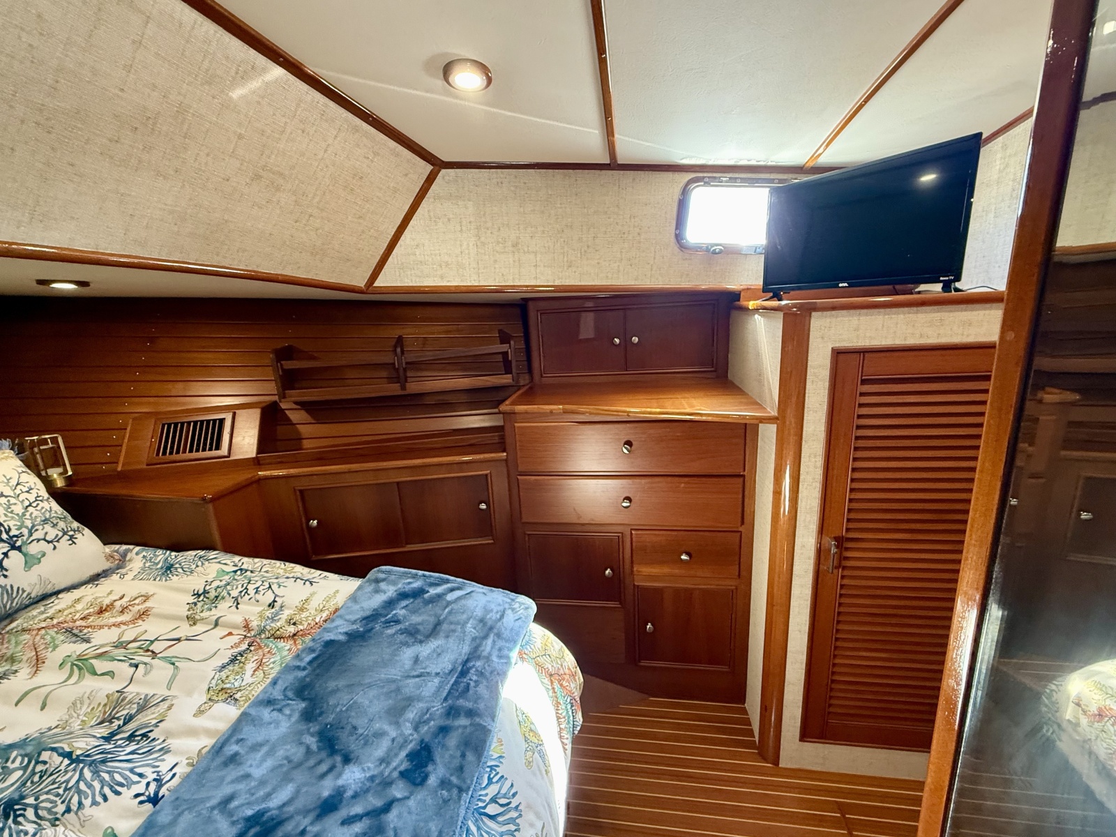 2003 Grand Banks 49 Eastbay HX