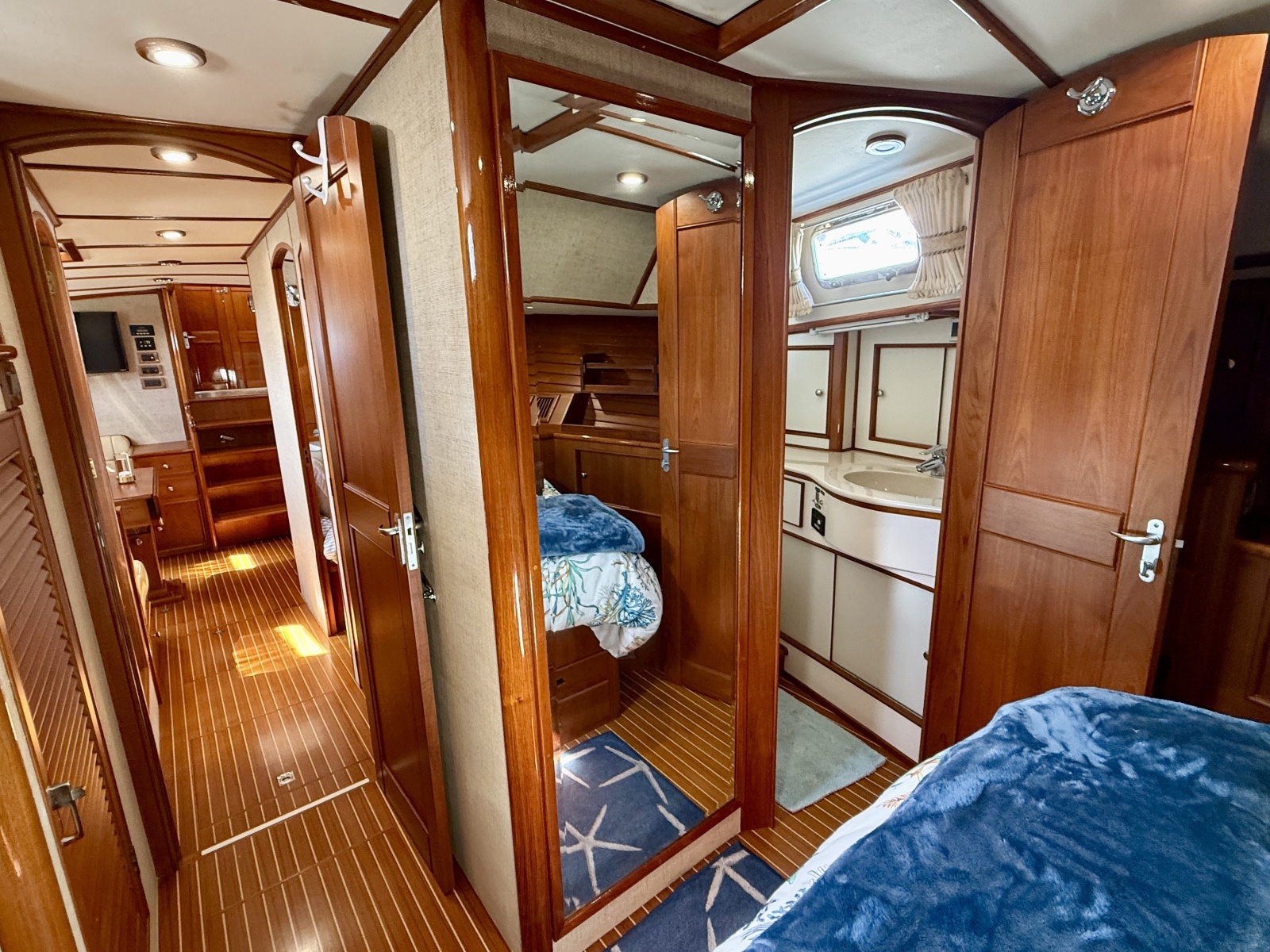 2003 Grand Banks 49 Eastbay HX