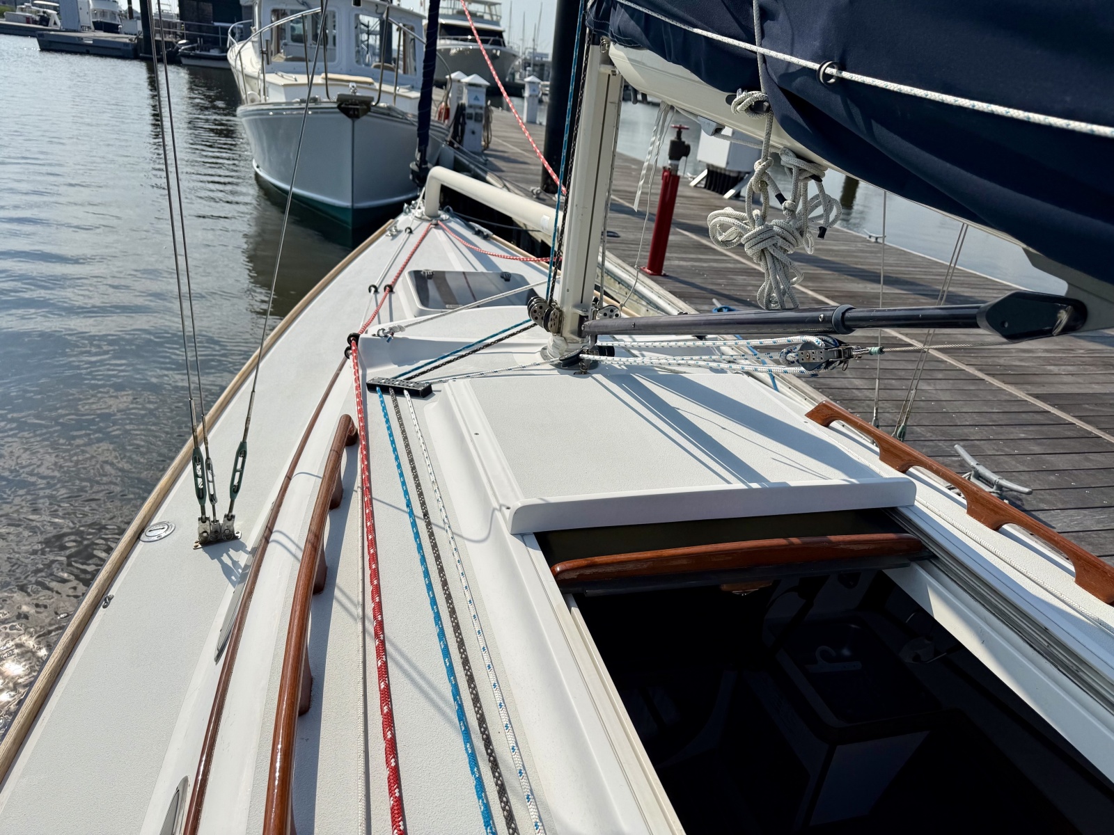 2003 Alerion Express 28