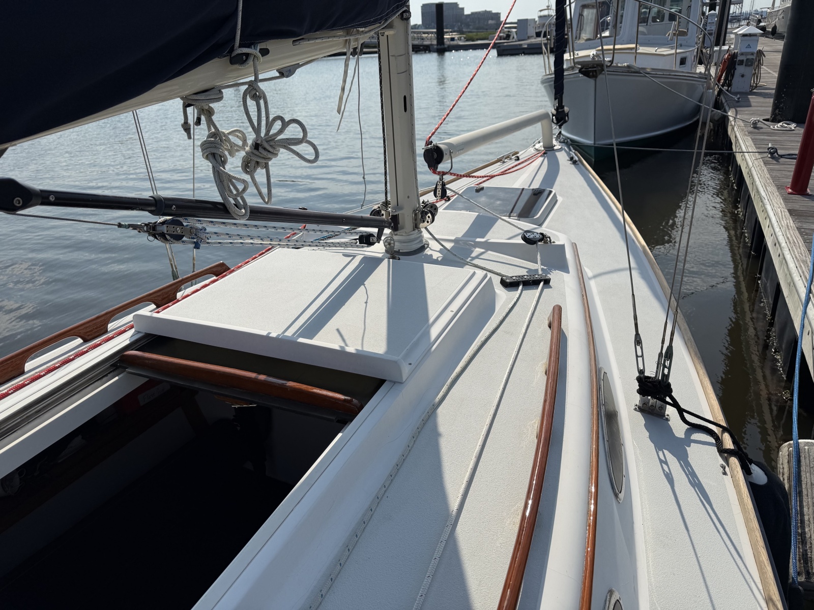 2003 Alerion Express 28