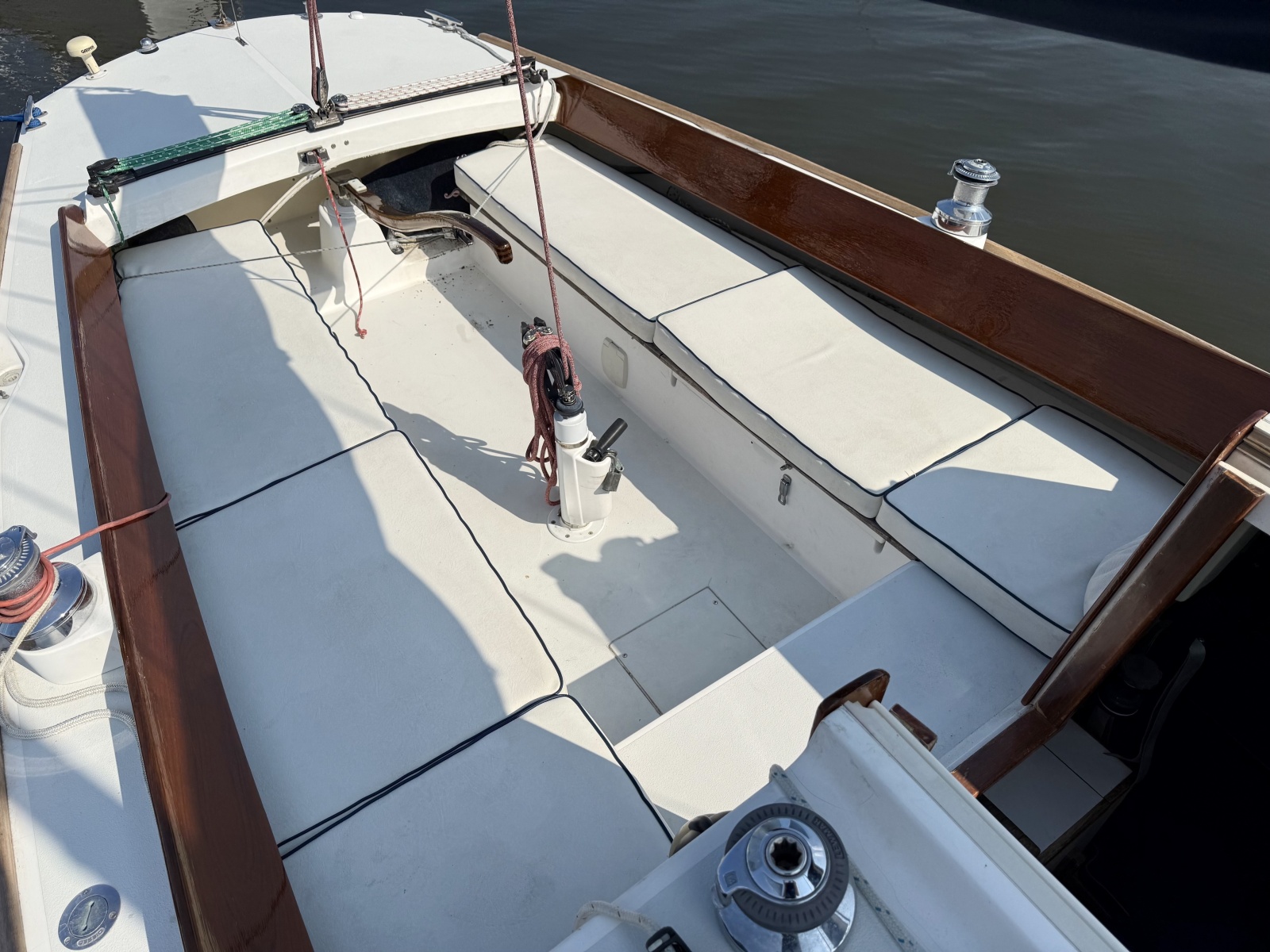 2003 Alerion Express 28