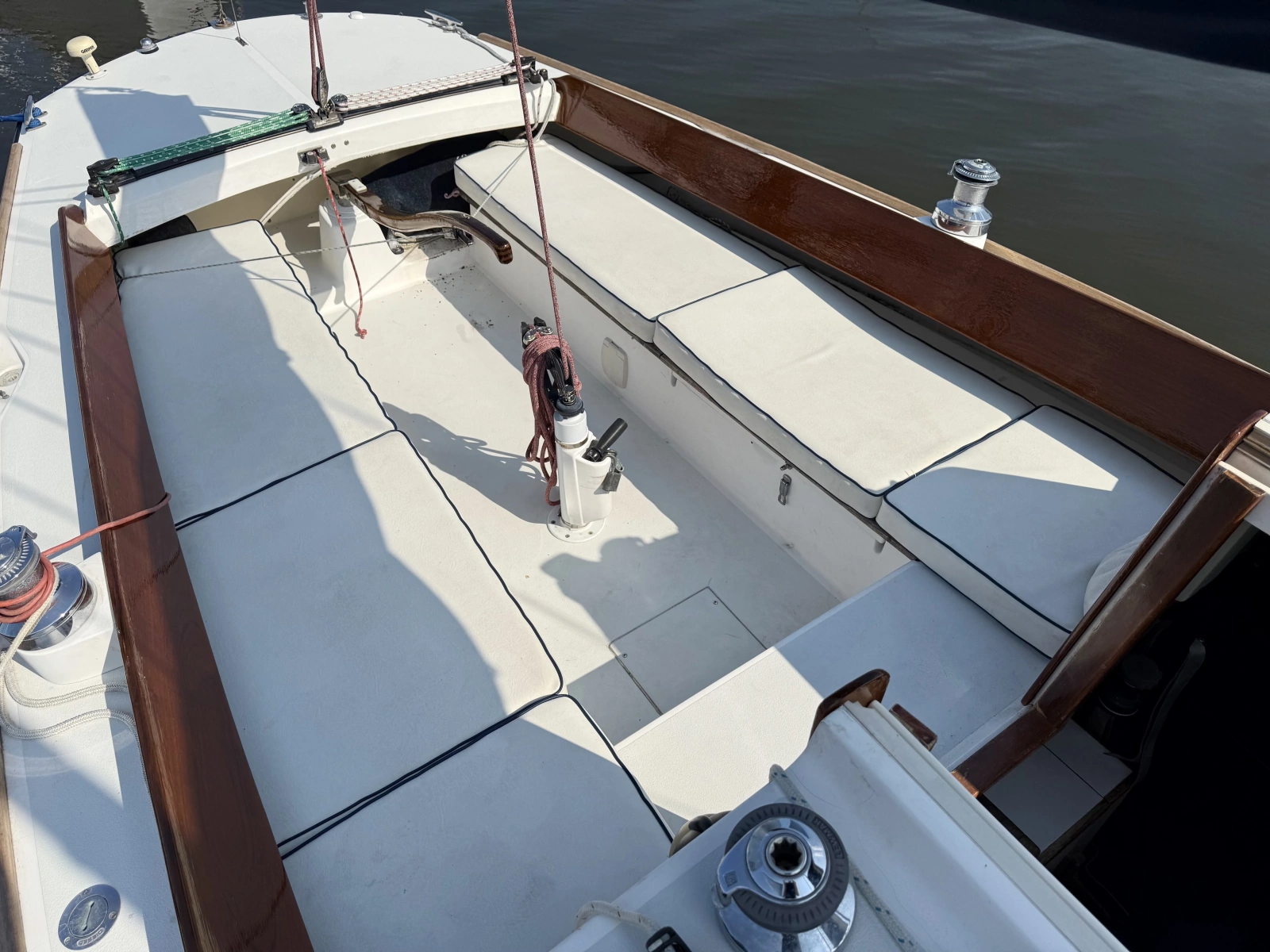 2003 Alerion Express 28