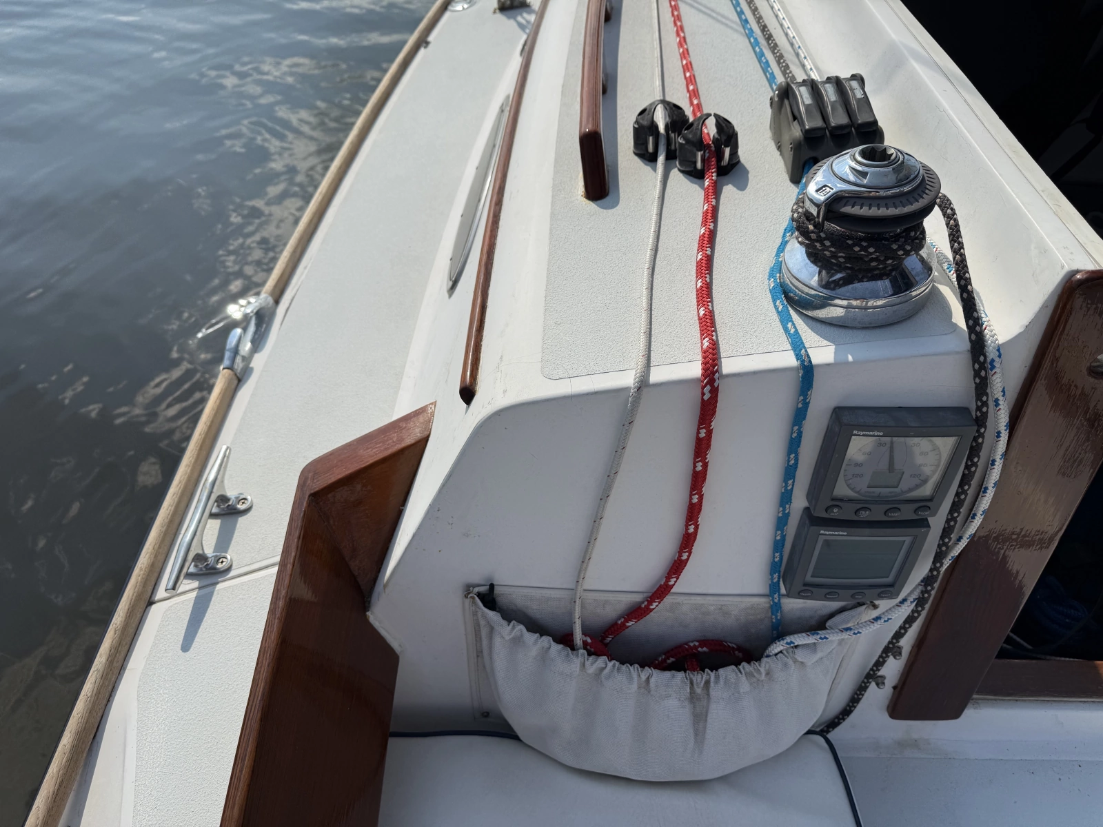 2003 Alerion Express 28
