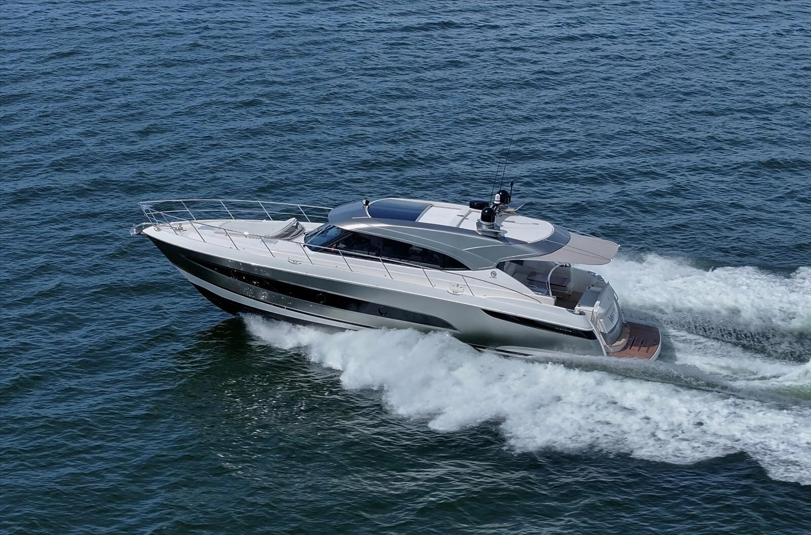 2023 Riviera 5400 Sport Yacht