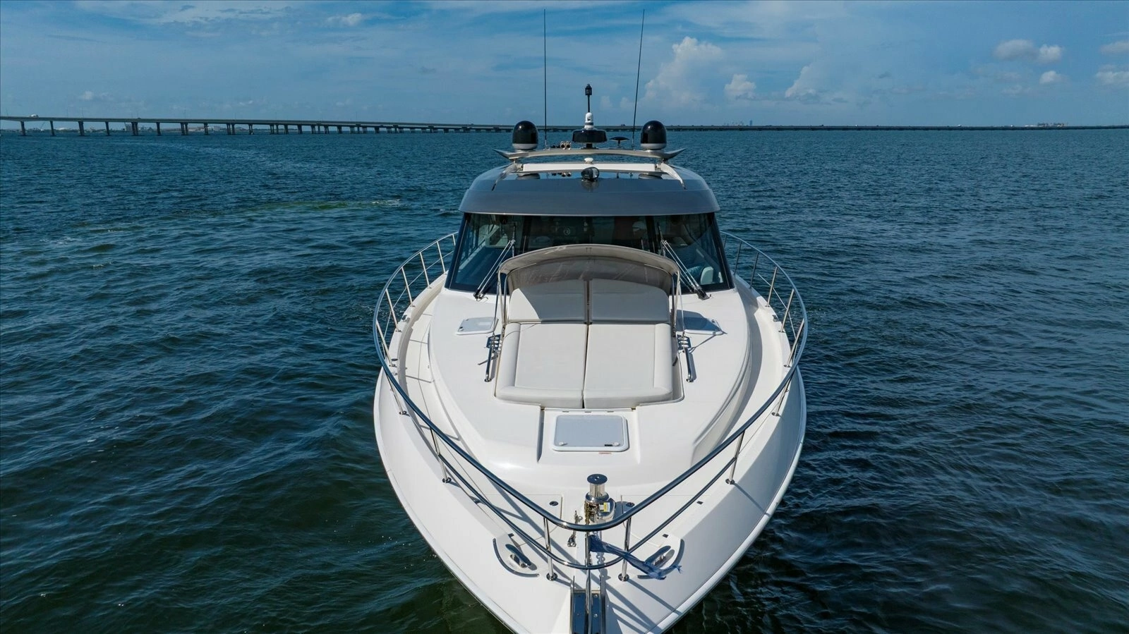2023 Riviera 5400 Sport Yacht