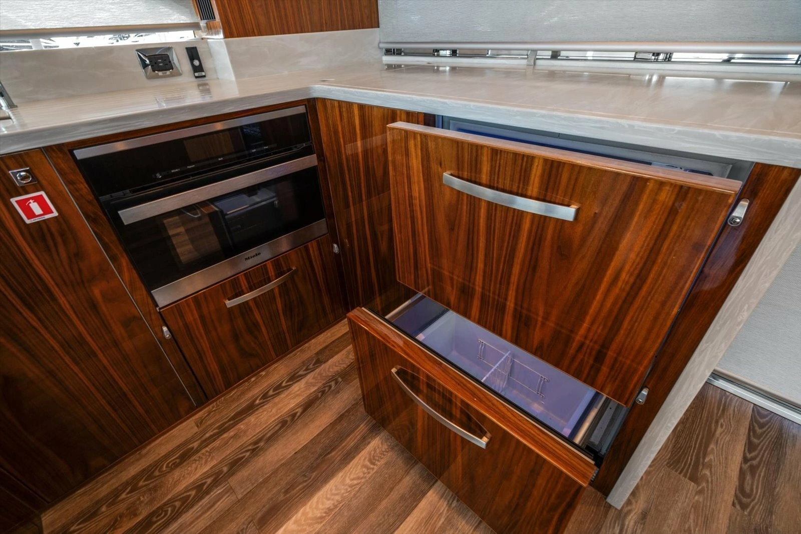 2023 Riviera 5400 Sport Yacht