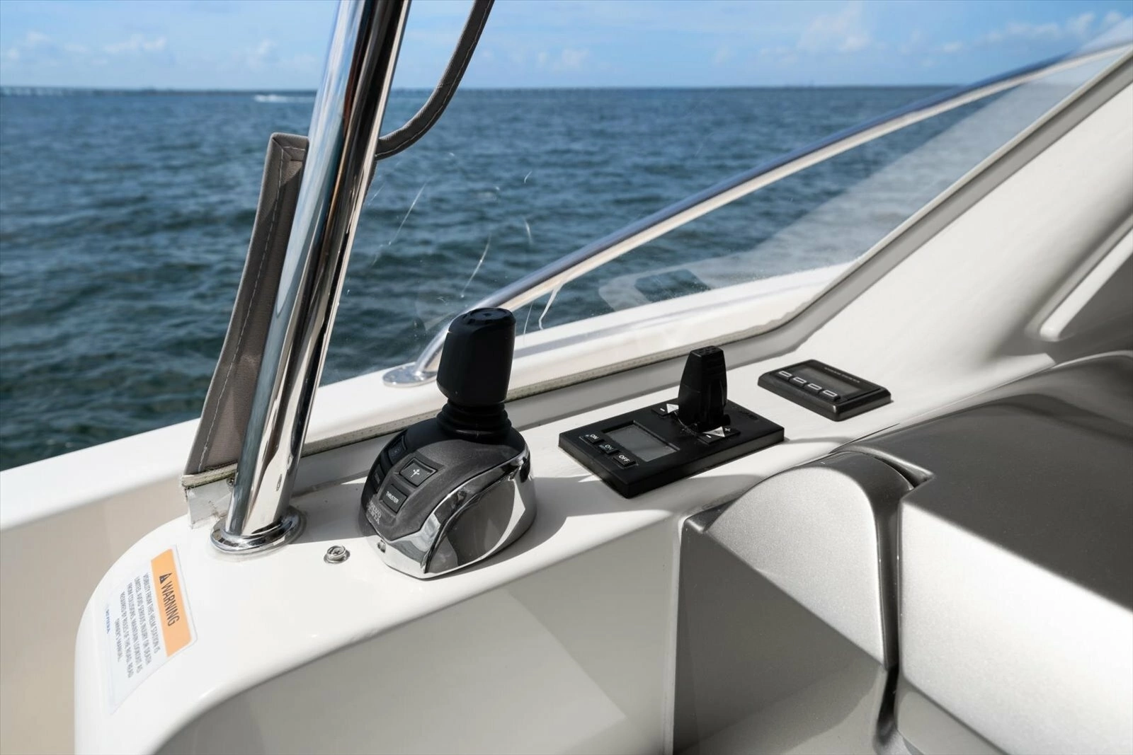 2023 Riviera 5400 Sport Yacht