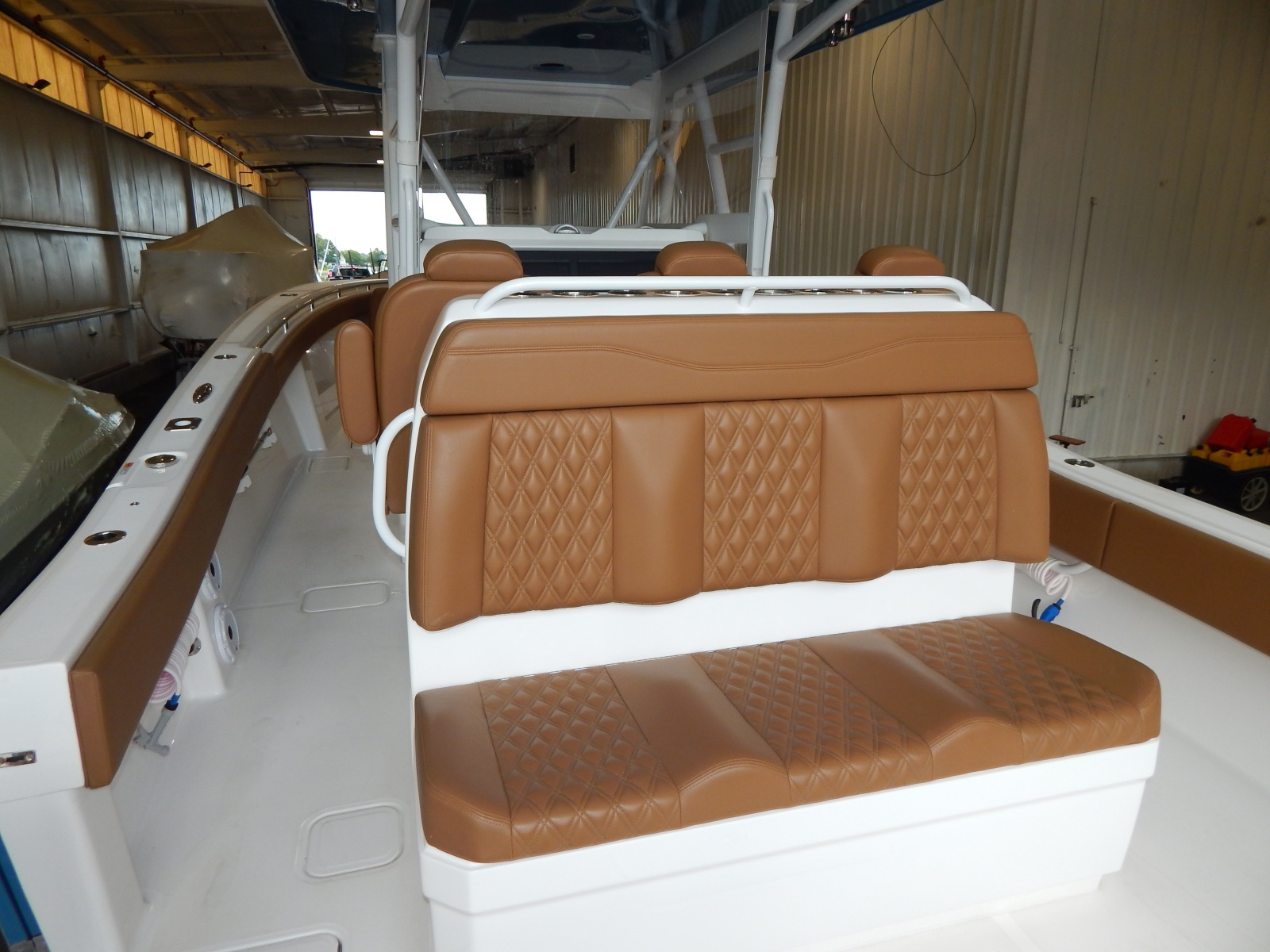 2024 Invincible 39 Open Fisherman