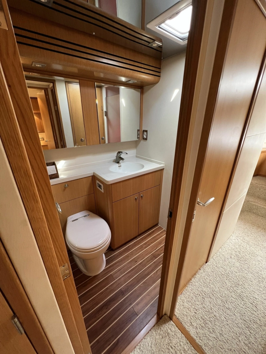 2010 Bertram 540