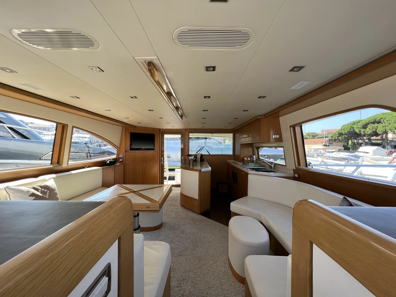 2010 Bertram 540