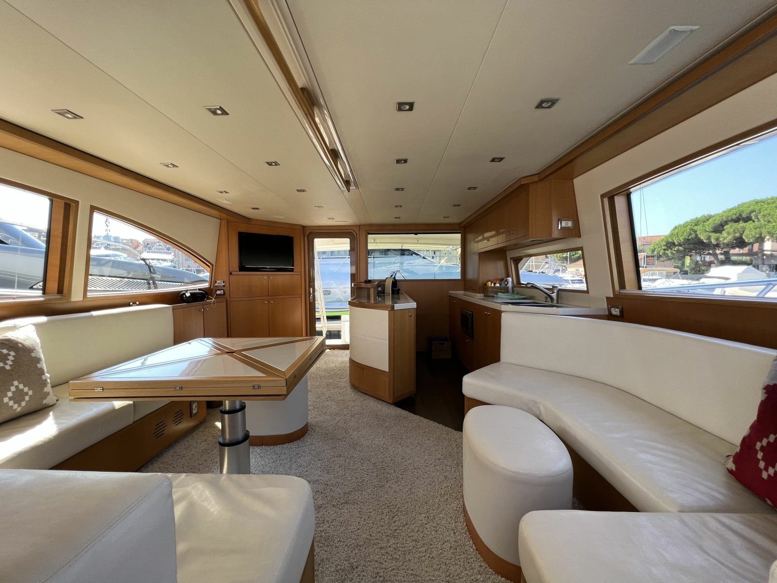 2010 Bertram 540