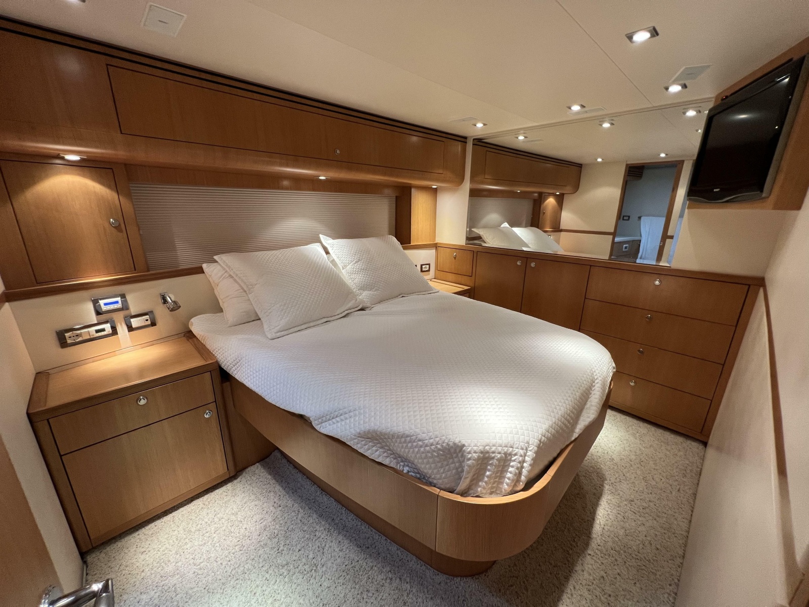 2010 Bertram 540