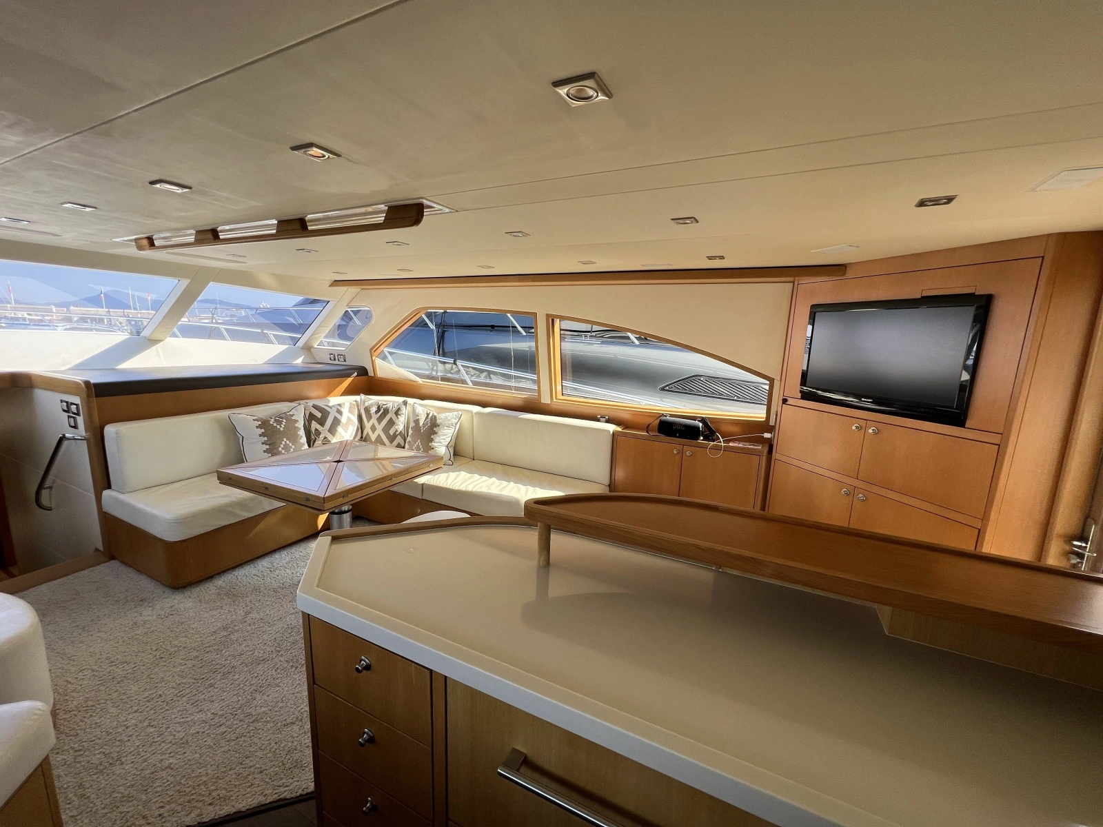 2010 Bertram 540