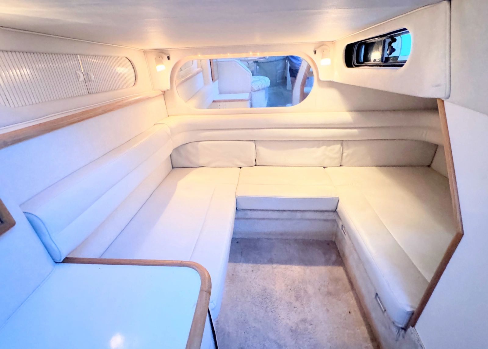 1997 Sea Ray 330 Sundancer