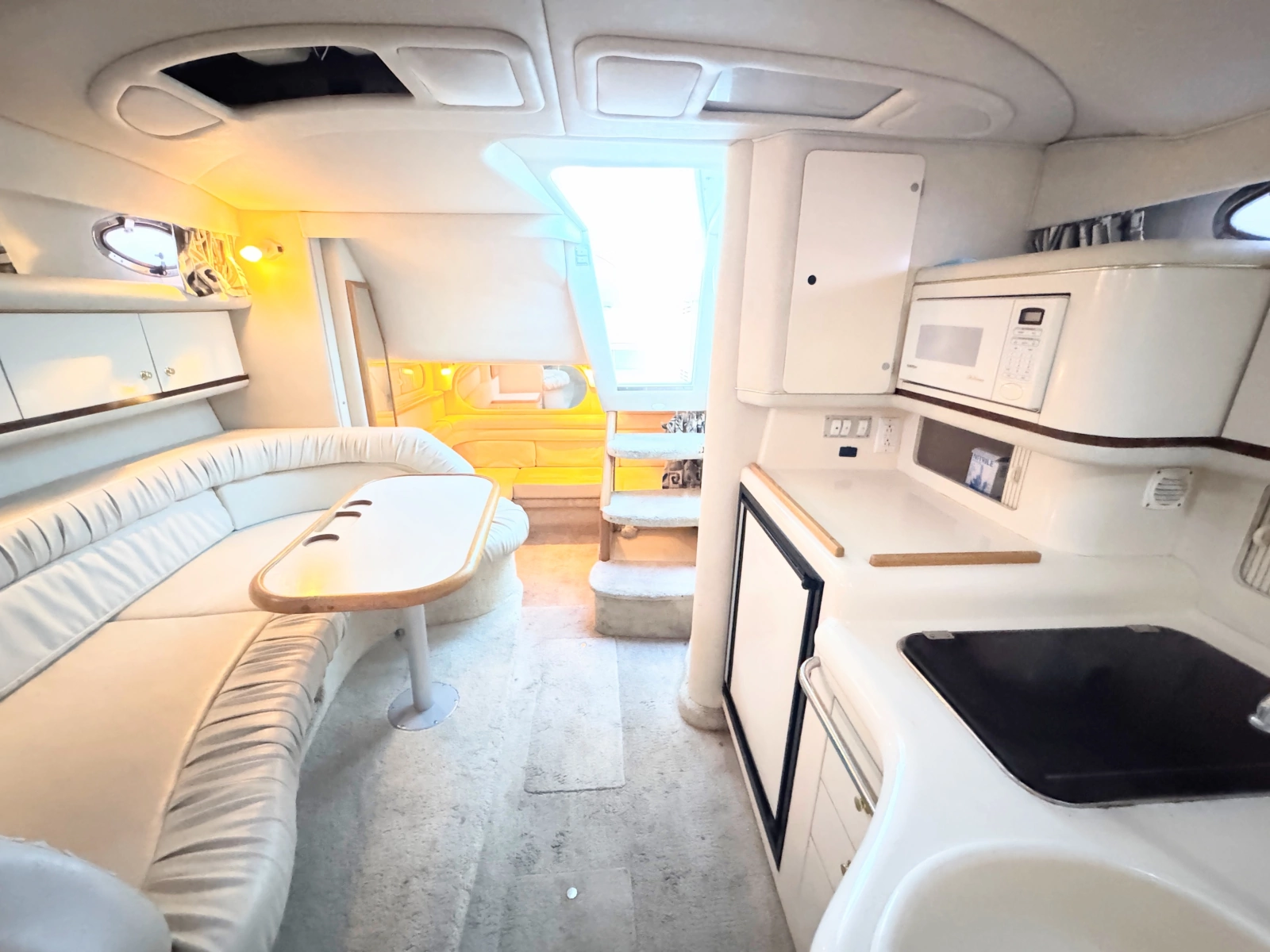 1997 Sea Ray 330 Sundancer