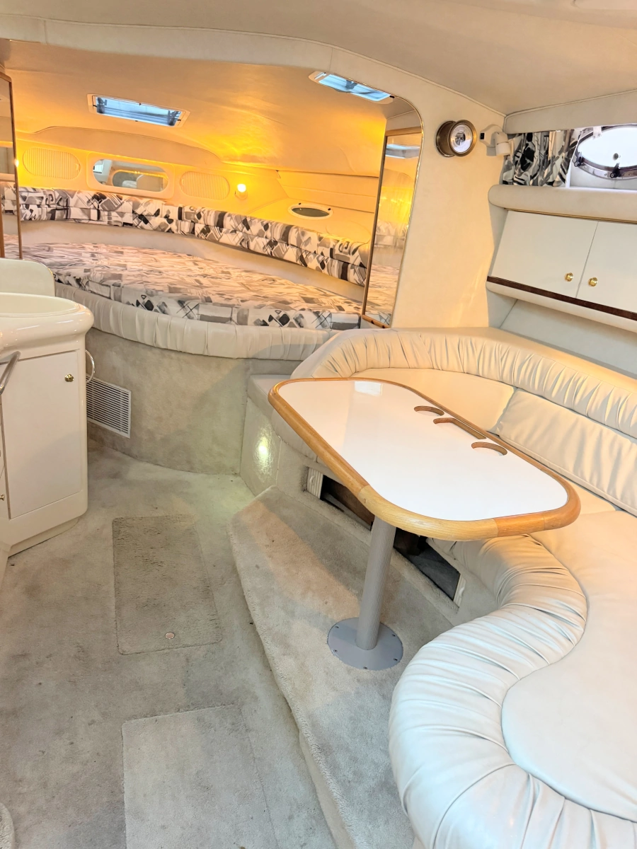 1997 Sea Ray 330 Sundancer