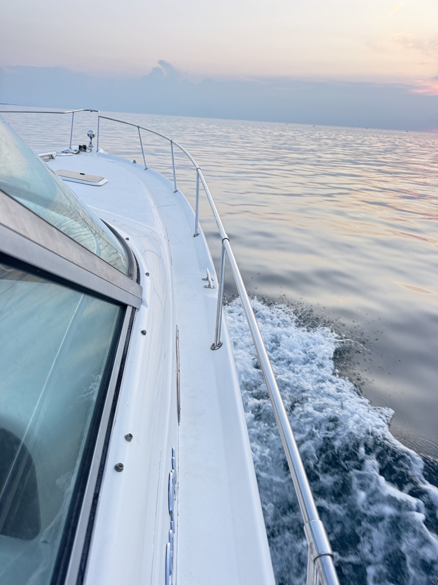 1997 Sea Ray 330 Sundancer