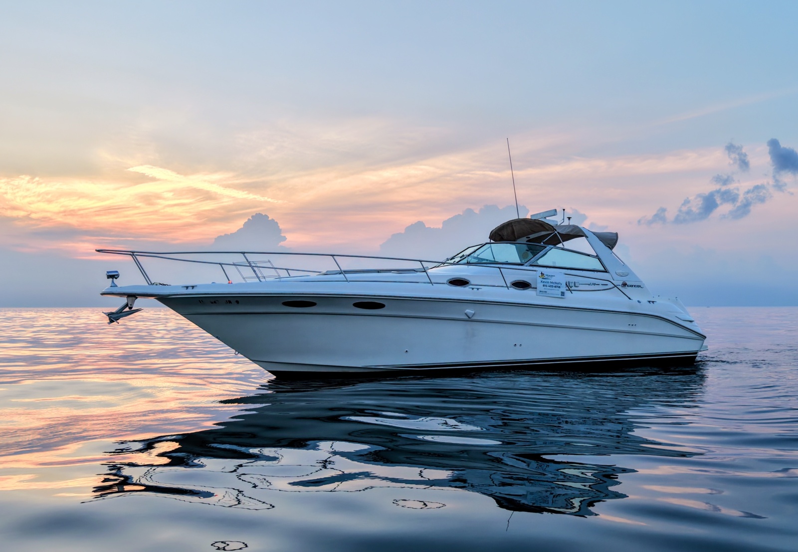 1997 Sea Ray 330 Sundancer