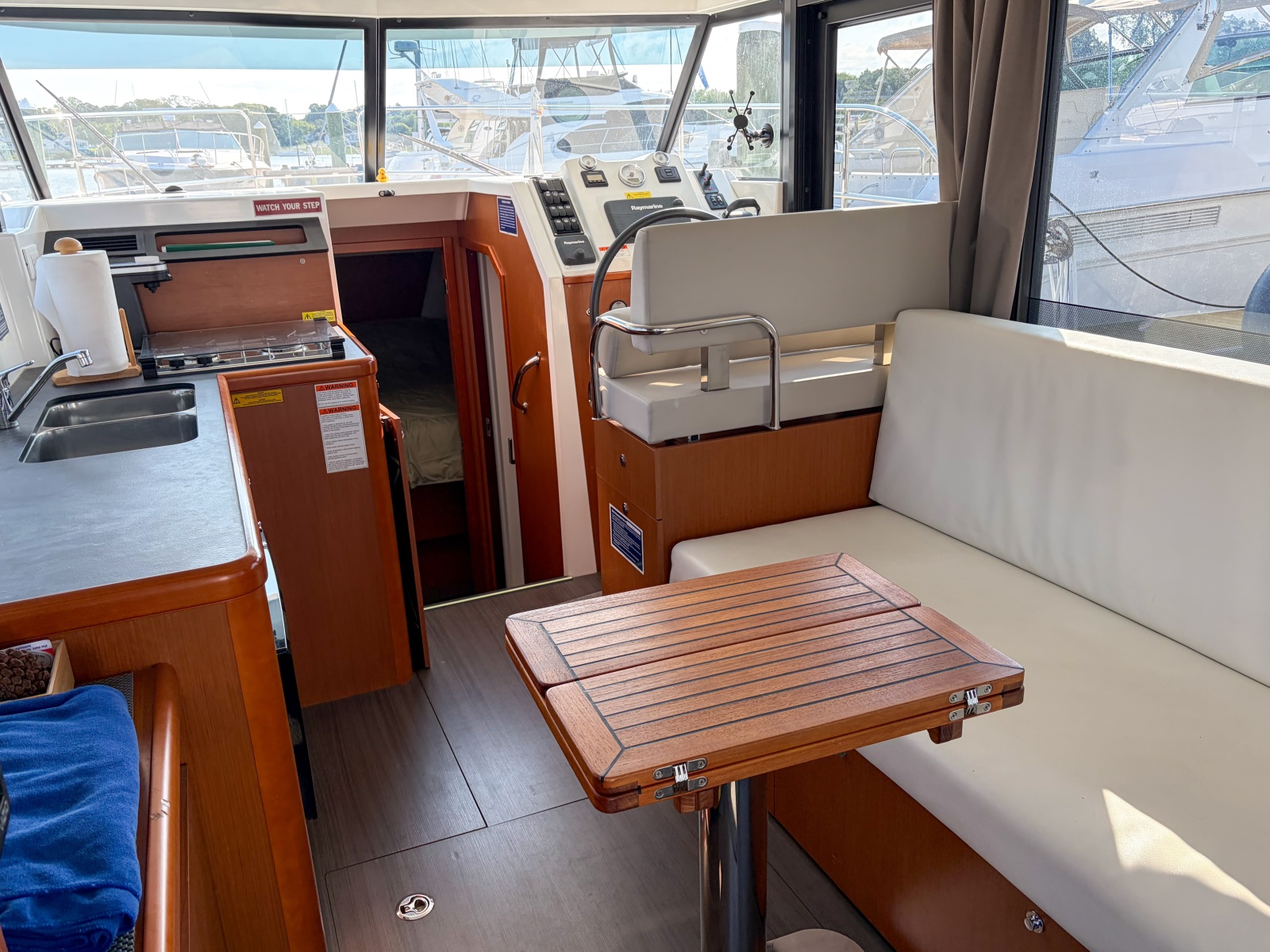 2017 Beneteau SWIFT TRAWLER 30