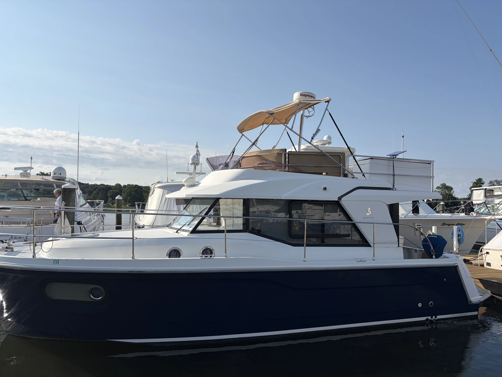 2017 Beneteau SWIFT TRAWLER 30