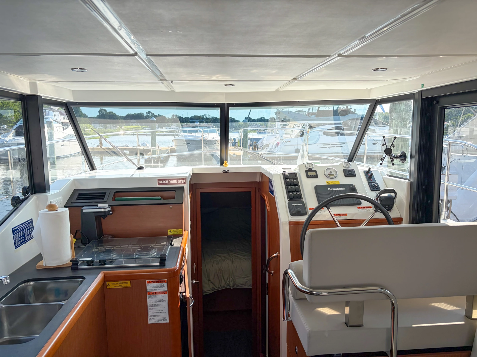 2017 Beneteau SWIFT TRAWLER 30