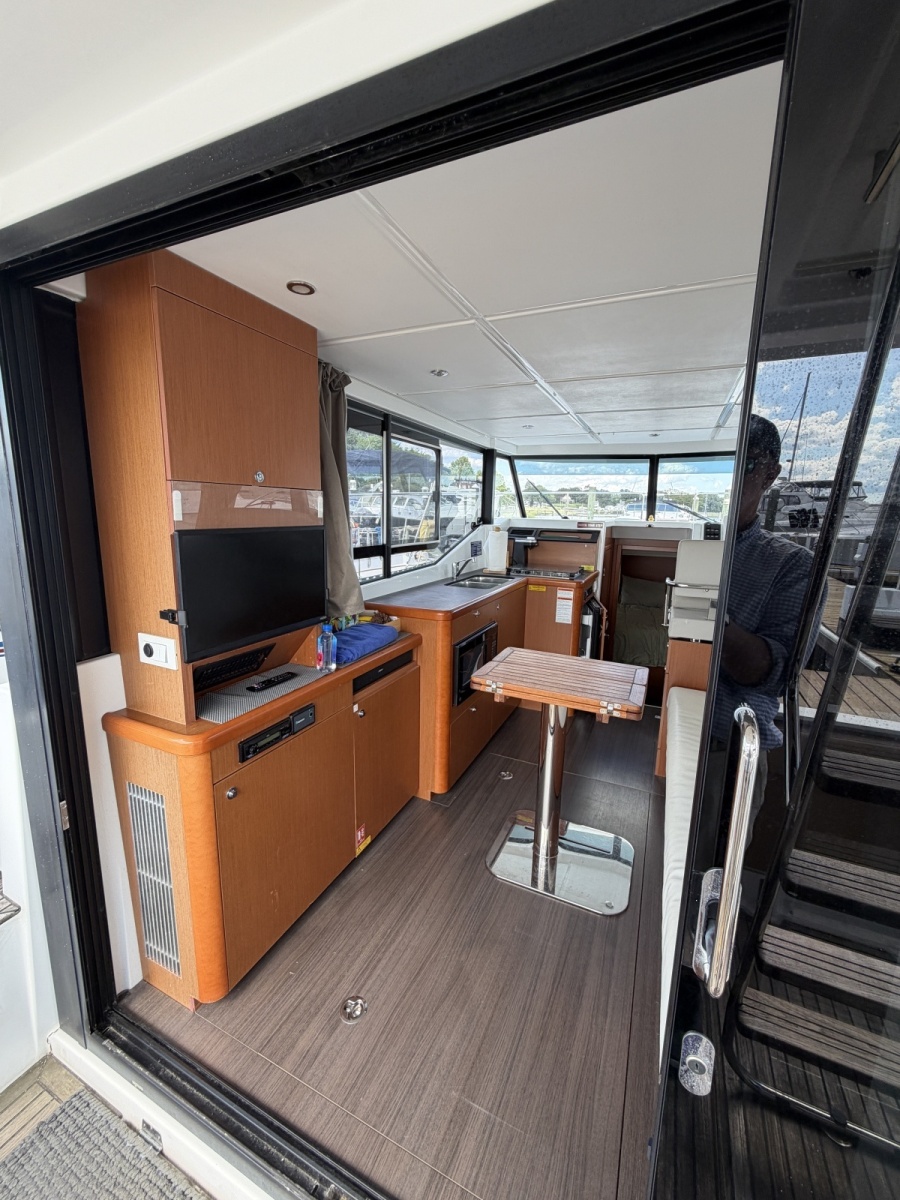 2017 Beneteau SWIFT TRAWLER 30