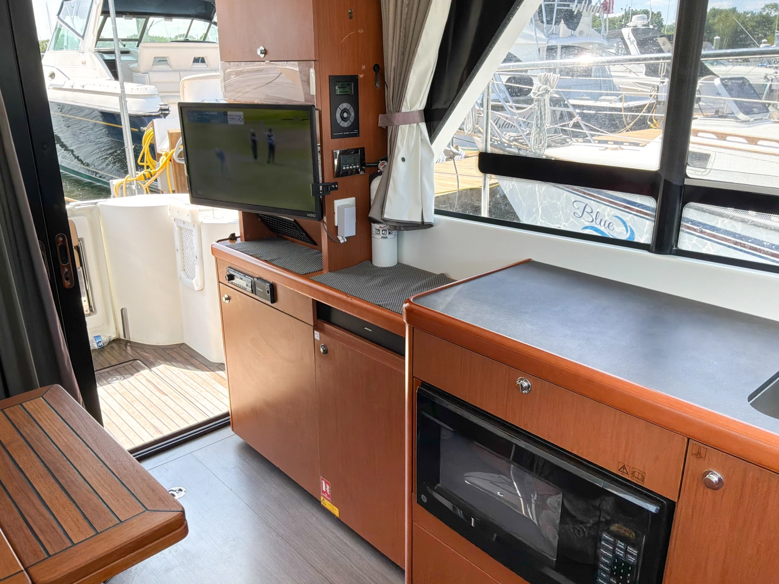 2017 Beneteau SWIFT TRAWLER 30