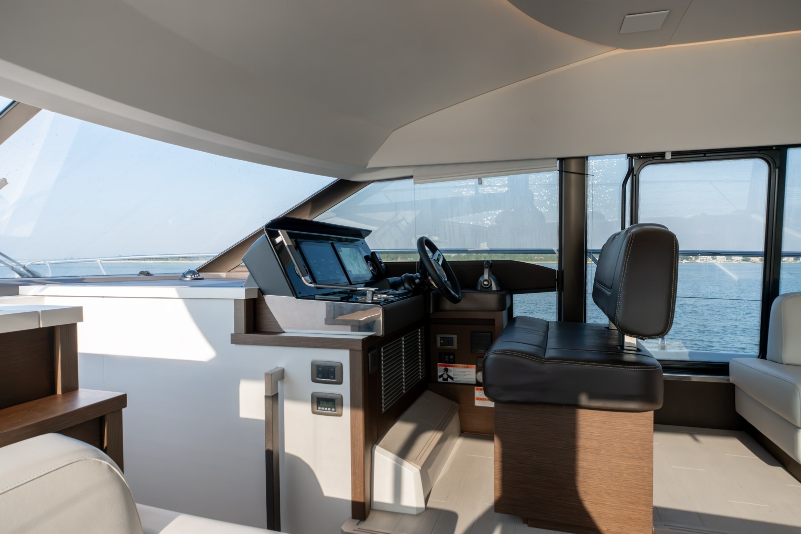 2024 Prestige 520