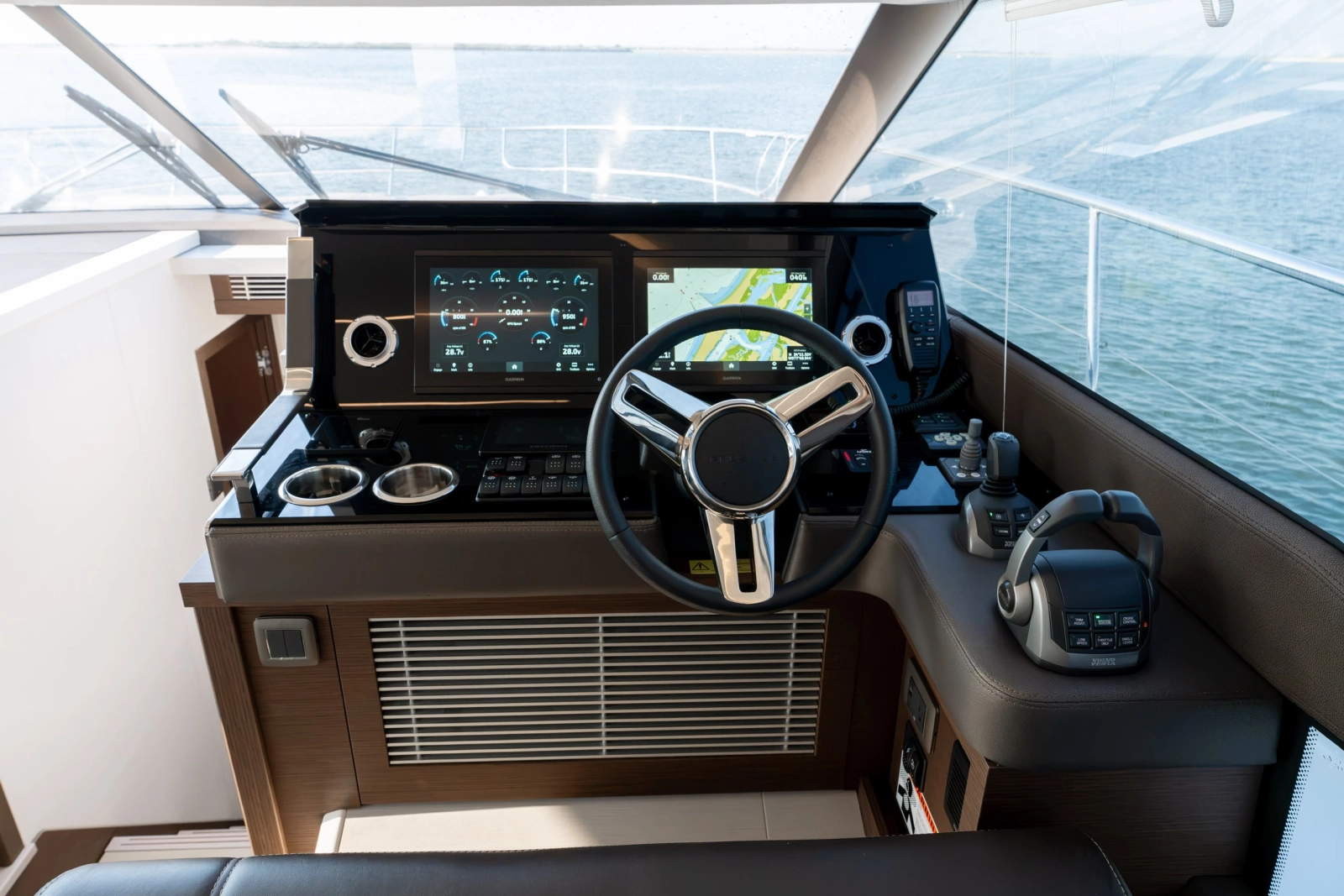 2024 Prestige 520