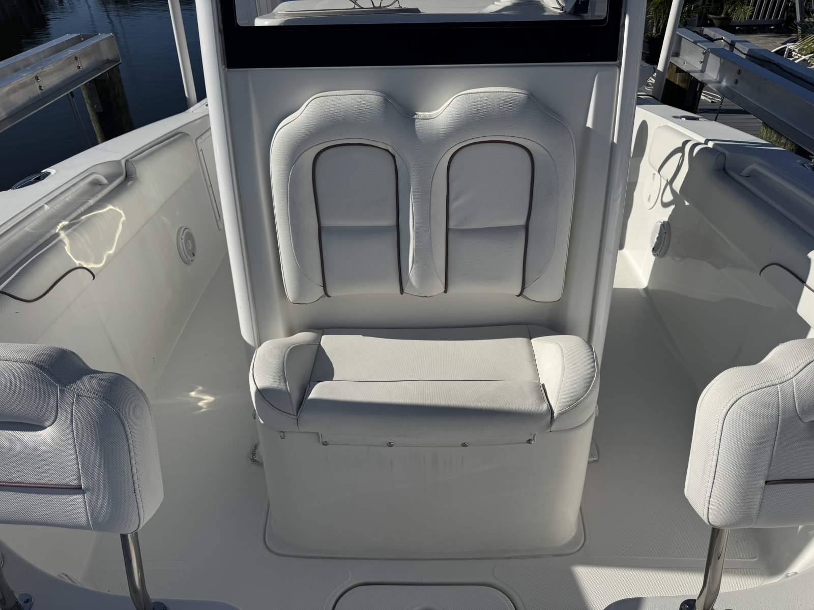 2019 Sea Hunt Gamefish 27