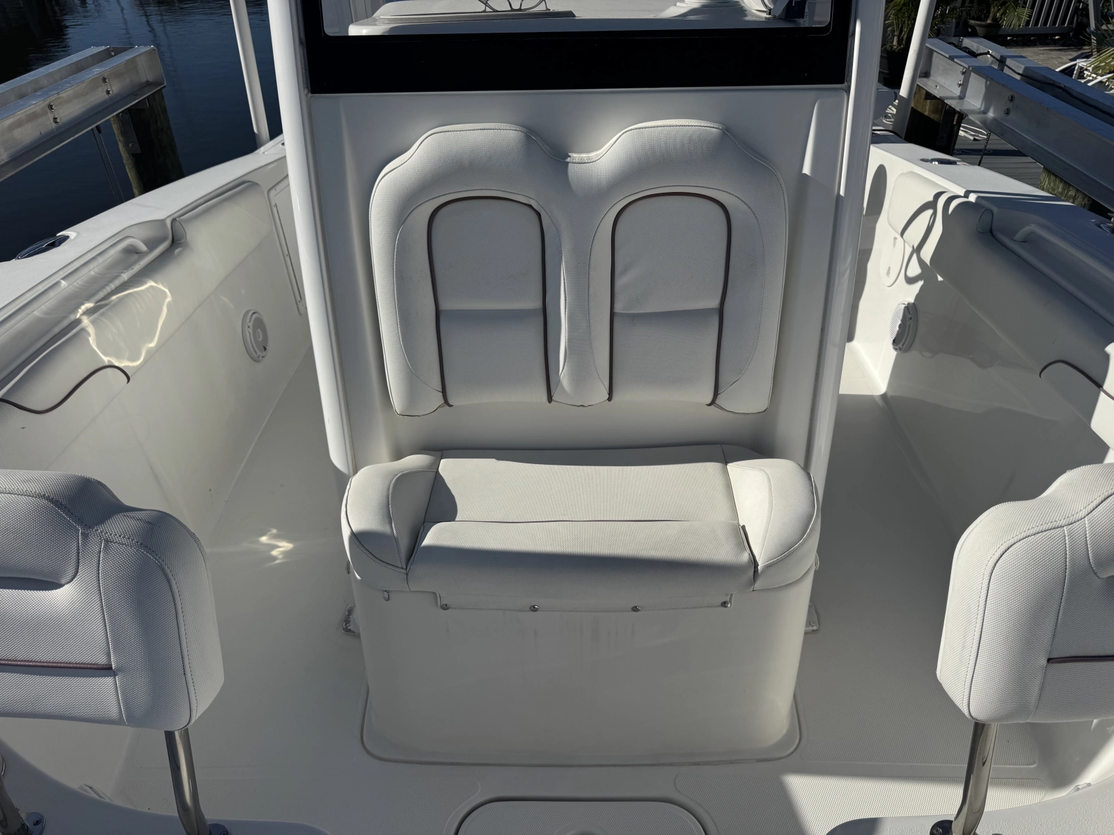 2019 Sea Hunt Gamefish 27