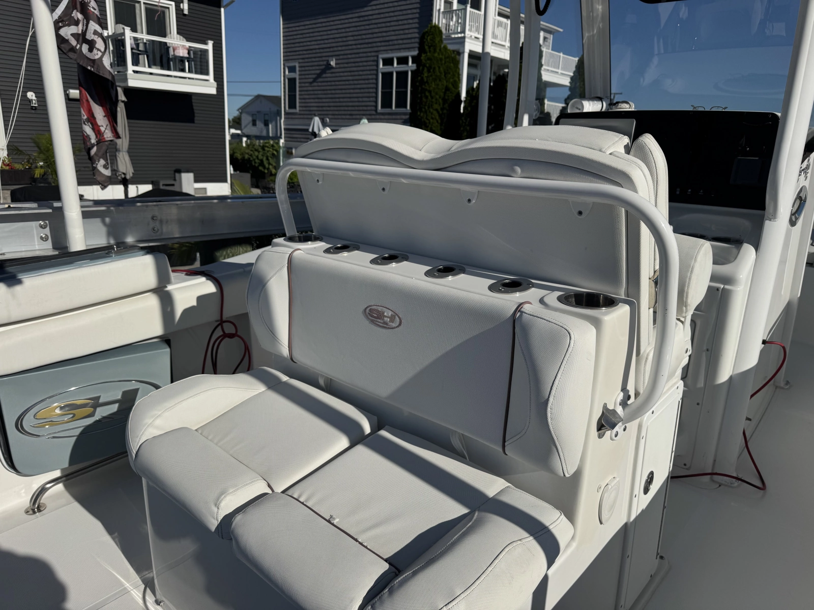 2019 Sea Hunt Gamefish 27