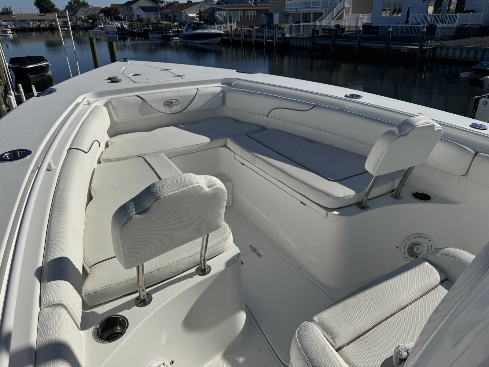 2019 Sea Hunt Gamefish 27