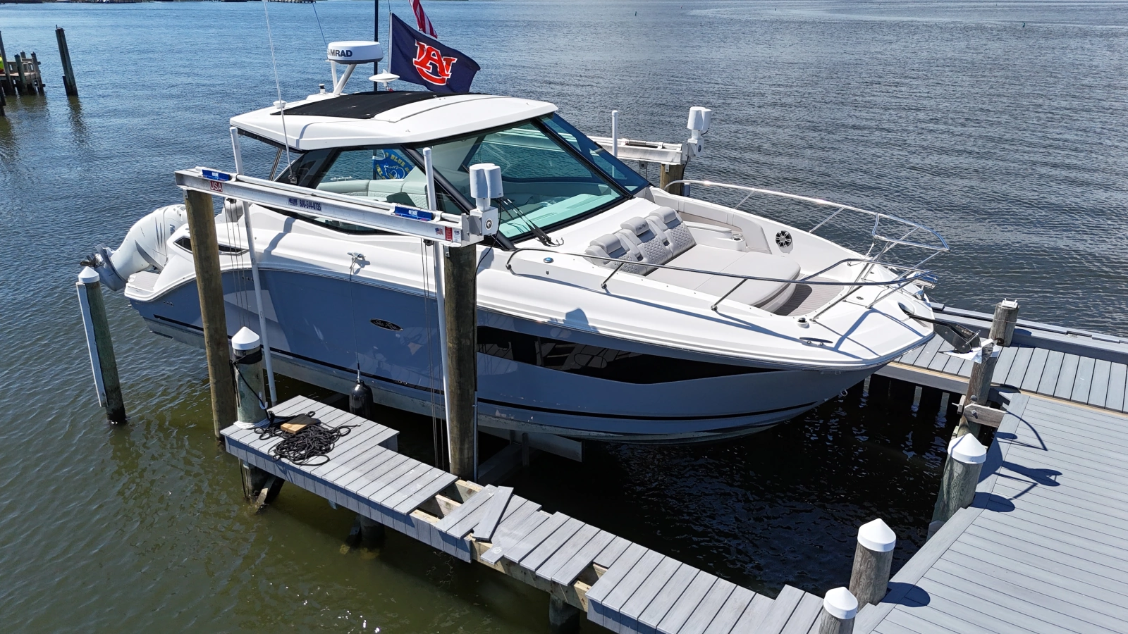 2023 Sea Ray 320 Sundancer