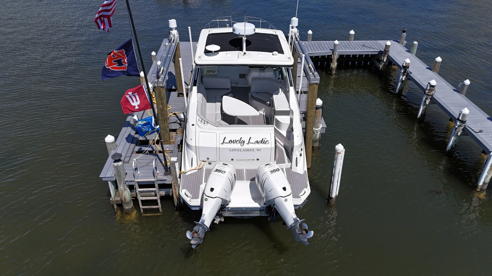 2023 Sea Ray 320 Sundancer