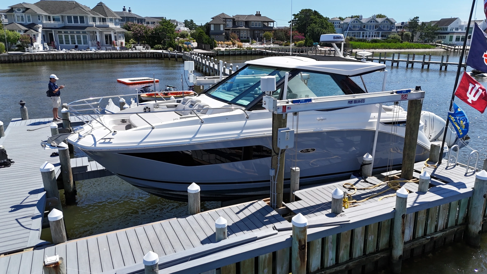 2023 Sea Ray 320 Sundancer